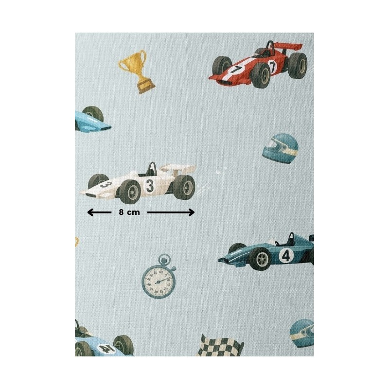 Tissu Formule 1 voiture de course vintage sur fond bleu clair- Certifié Oeko-Tex® Mercerie des Princesses